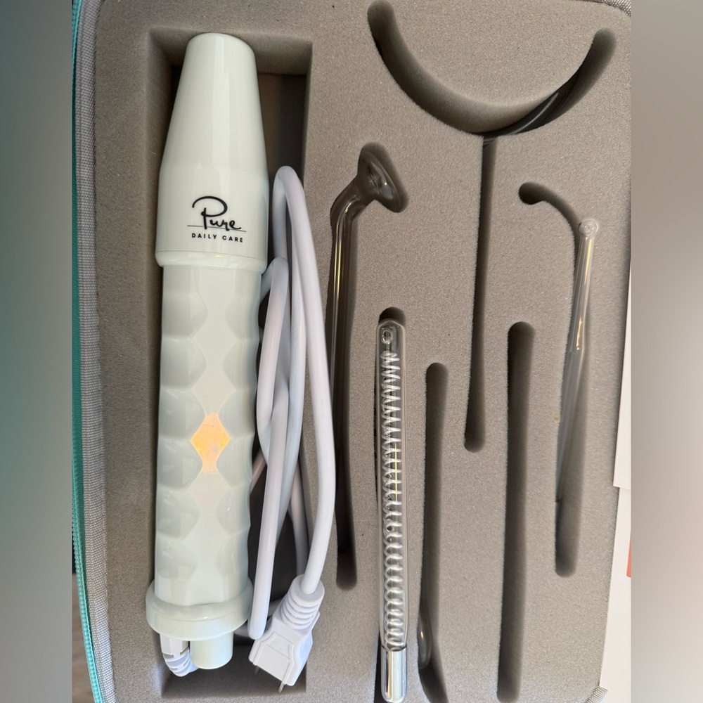 Pure Daily NuDerma facial tool set